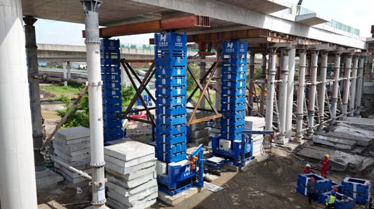 Jinli Heavy Technology’s JLDS300t Hydraulic Jack-up System Empowers the Upgrading and Renovation of Expressway Bridges